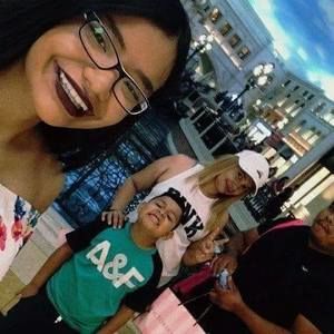 Meet your Posher, Lucy